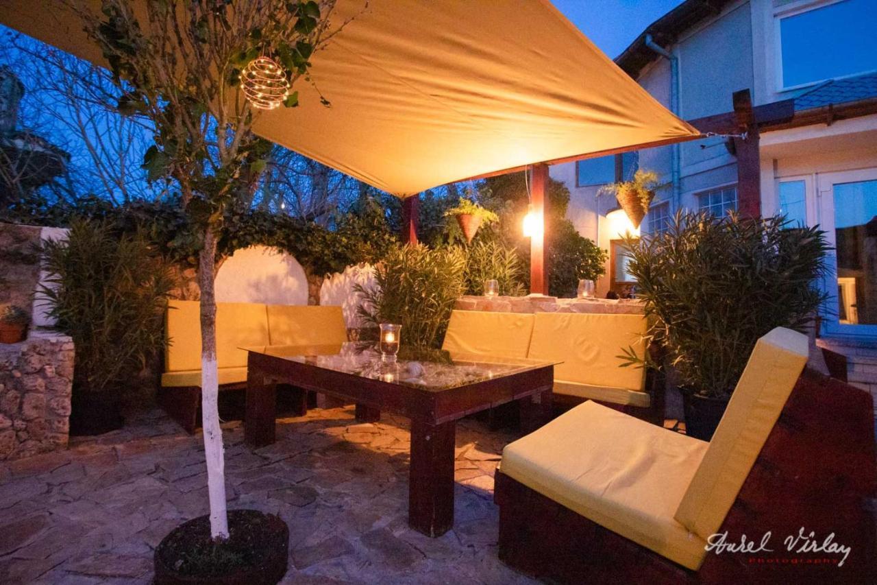 Hotel Casa De La Mare à Vama Veche Extérieur photo
